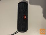 JBL zvočnik