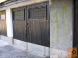 Bežigrad Zelena jama Med Kavčičevo in Rožičevo ulico vrstna