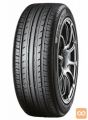 YOKOHAMA BLUEARTH ES32 215/55R17 94V (dobava 10 dni)